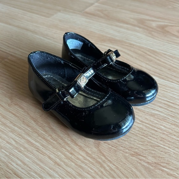 Michael Kors Black Patent Leather Ballet Flats Baby Size 5 - Picture 1 of 6